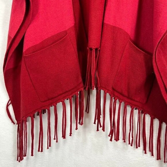 CAbi Firebrick Red Fringe Lightweight Cozy Poncho with Pockets P3115 M/L - Picture 2 of 9